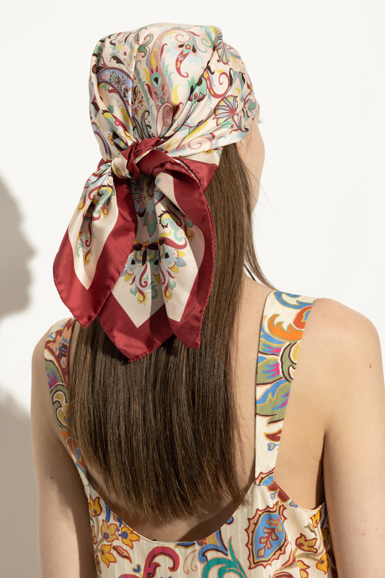 スカーフ ETRO FW25 Etro Scarfs (WAXA0008 AKA96X0874) Multicolour Silk scarf with print Etro - Vitkac GB